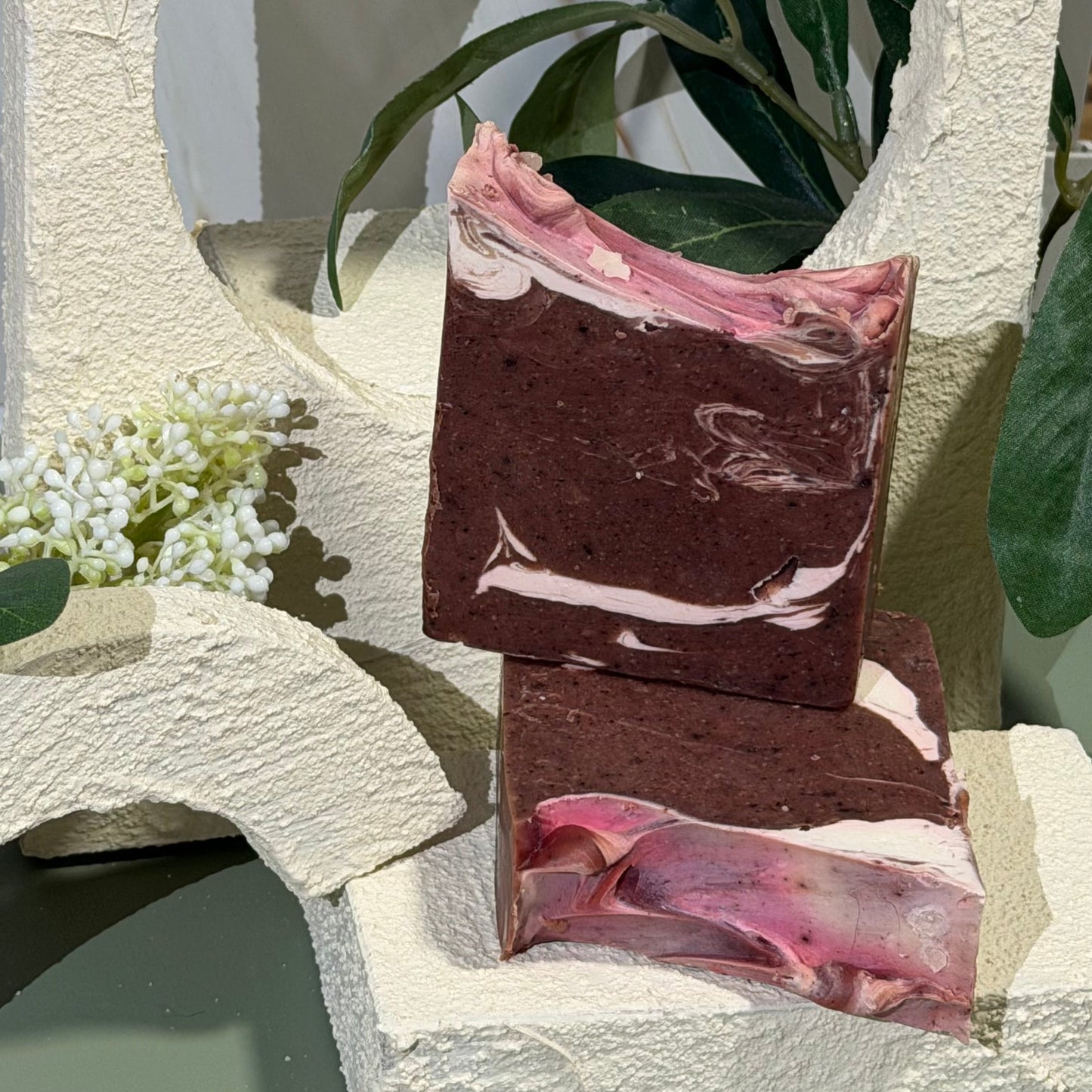 Higo — Autumn Fig Creamy Soap